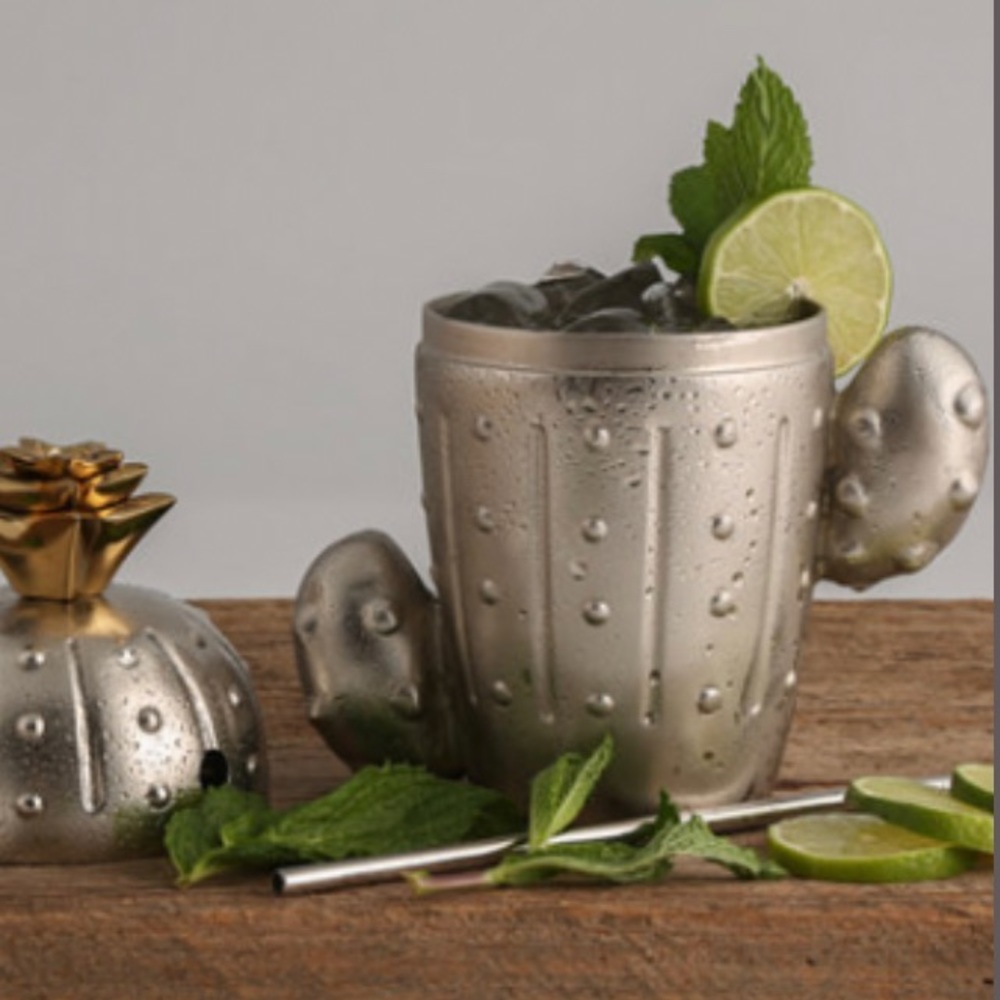 π΅ π24 oz Stainless/gold tone cactus tumbler - Picture 6 of 13